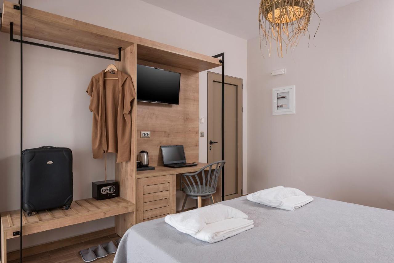 Aequor Luxury Rooms & Apartments Kato Daratso Exterior foto